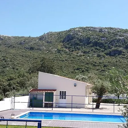 Casa Oliveiras * 알바도스