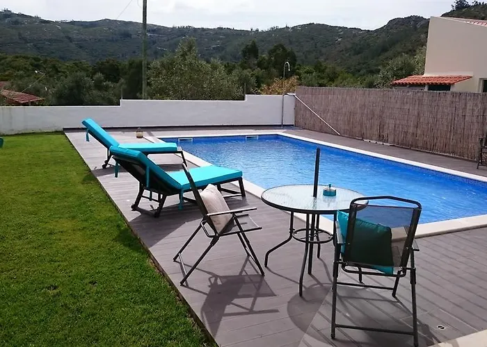 Casa Oliveiras 别墅 *