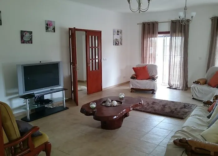 Casa Oliveiras * Alvados